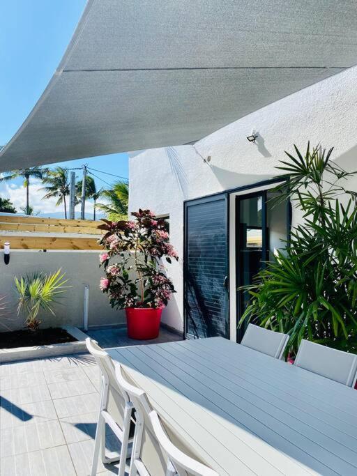 Villa Bois De Couleur Piscine Et Toit Terrasse 생피에르 외부 사진